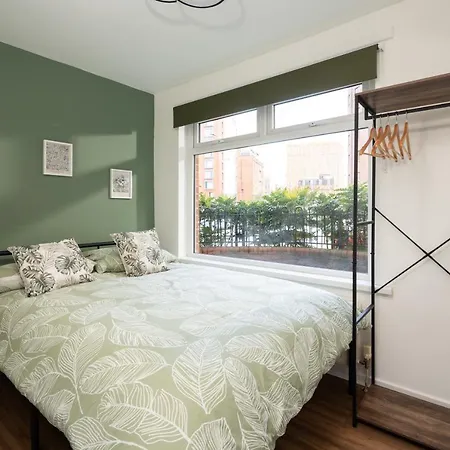 City Vibe Haven - Modern 2 Bed Apartment With High Speed Wi-Fi Belfast Exterior photo